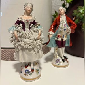 PAIR COLONIAL CAPODIMONTE COUPLE BOY GIRL DOVE FLOWERS,DRESDEN LACE